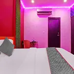 Hotel Small Town